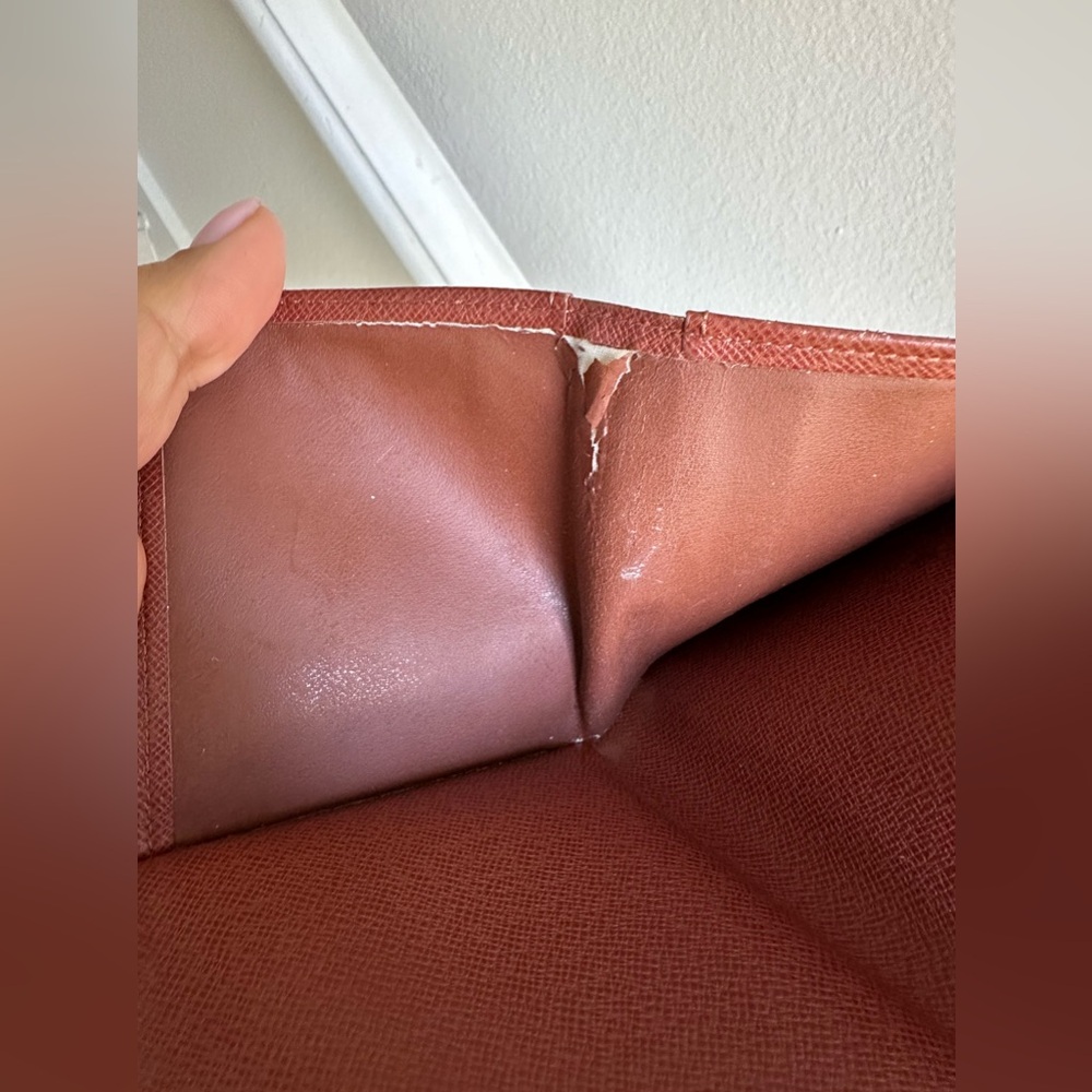 🎉HOST PICK🎉 Louis Vuitton Elise Trifold Wallet - Picture 15 of 15